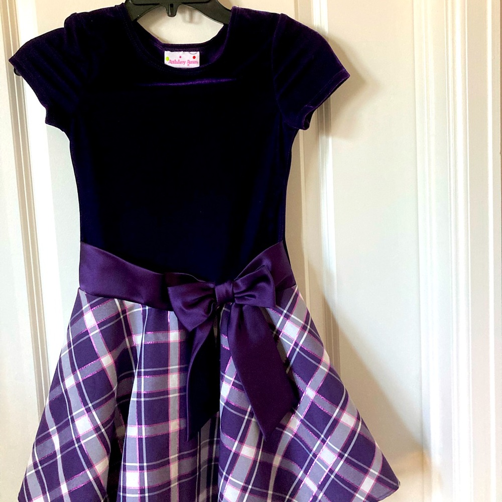 Ashley Ann Girls velvet dress